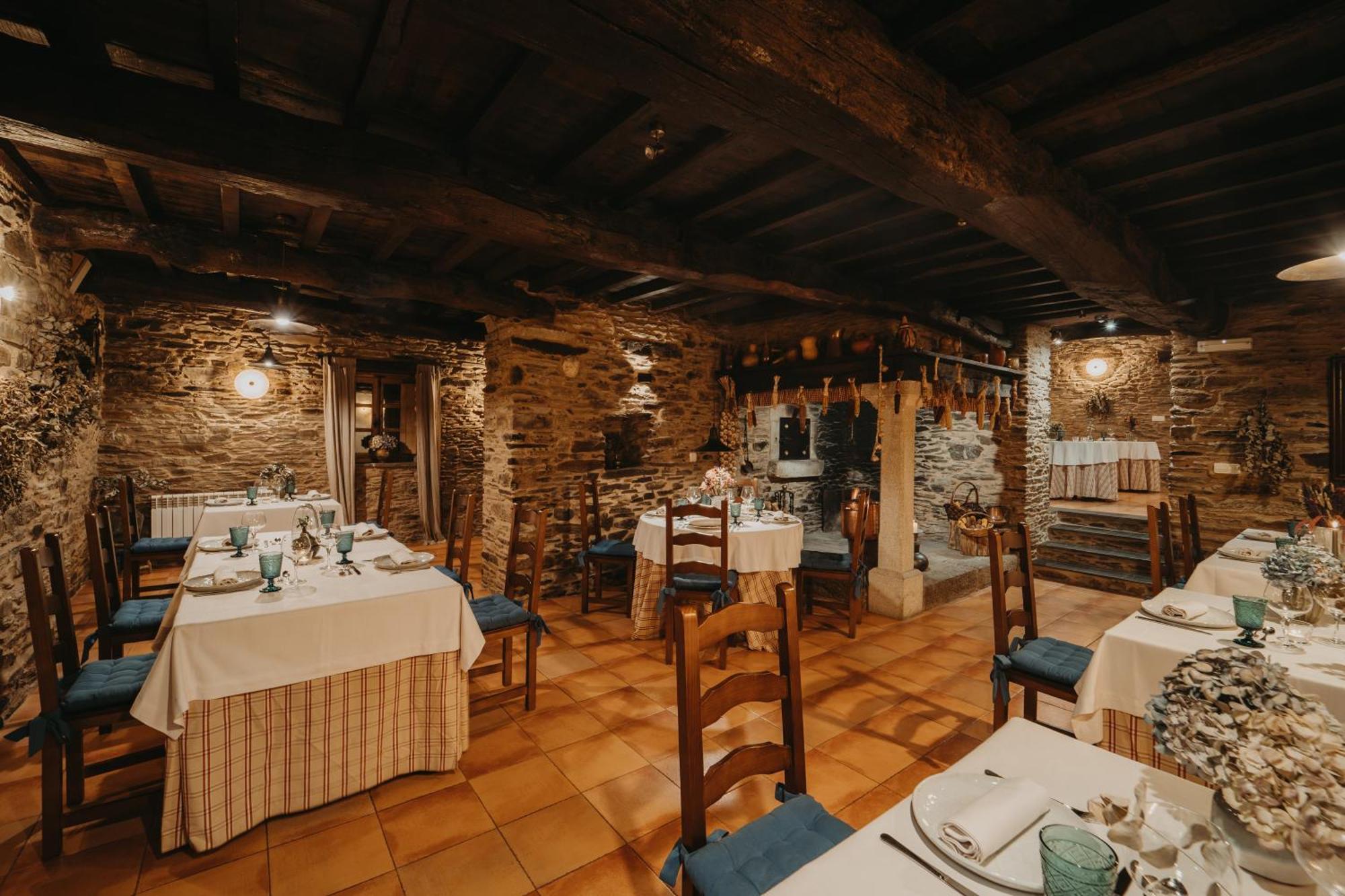 Pazo Santa Maria Hotel Arzua Ngoại thất bức ảnh