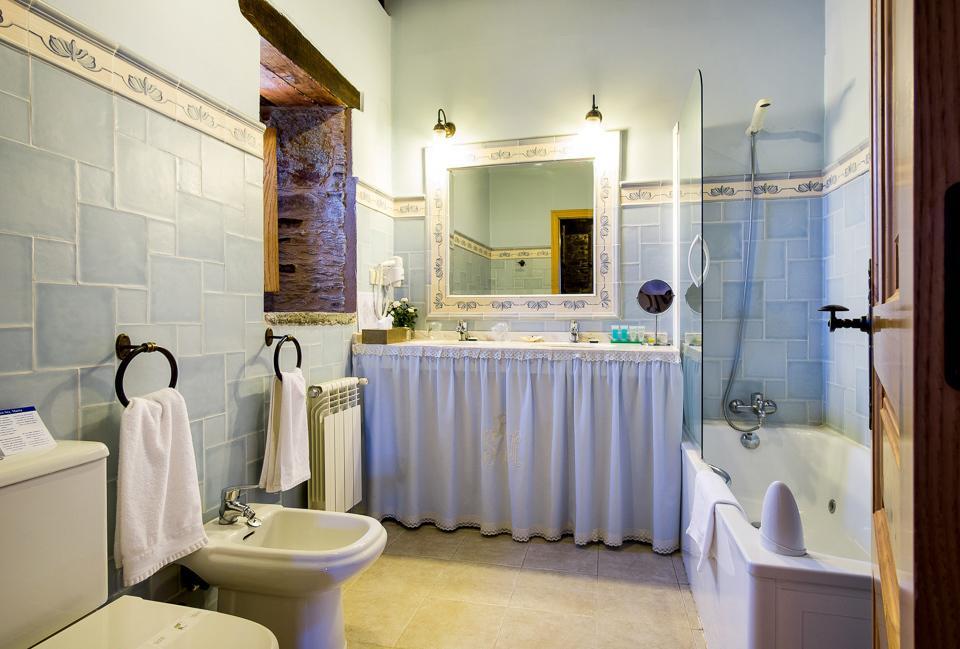 Pazo Santa Maria Hotel Arzua Ngoại thất bức ảnh
